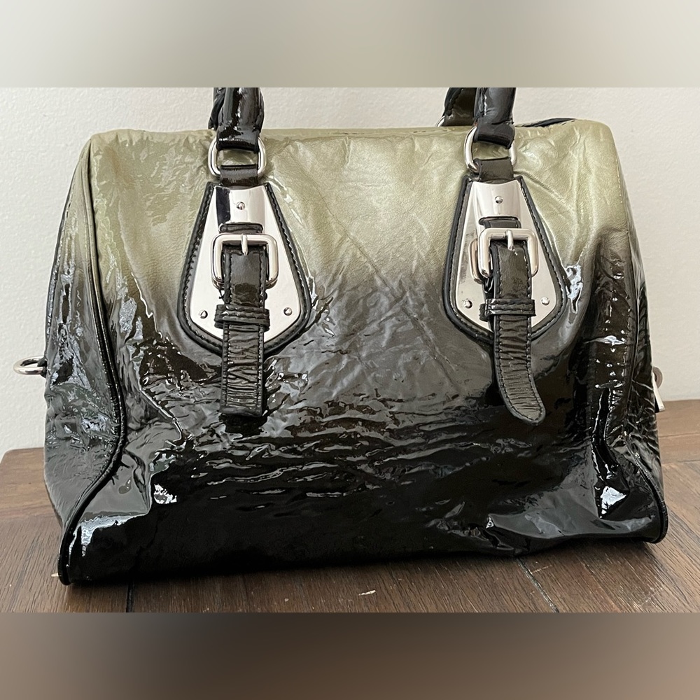Vintage Prada Vernice Sfumata Bauletto Bag
Handles have decorative hardware. - Picture 8 of 15